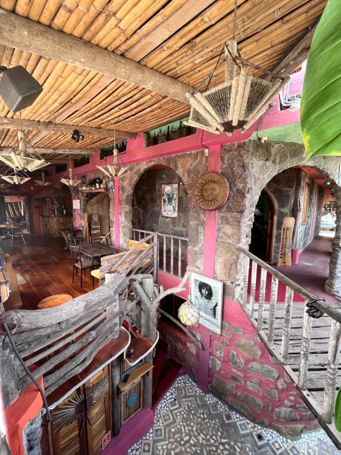 Lonesome George Ecolodge 푸에르토아요라 외부 사진